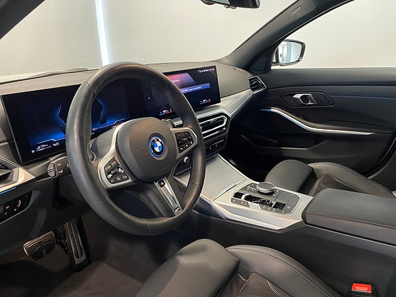 BMW 330e 5 of 12