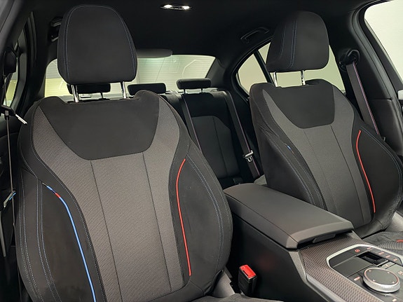 BMW 330e 17 of 18