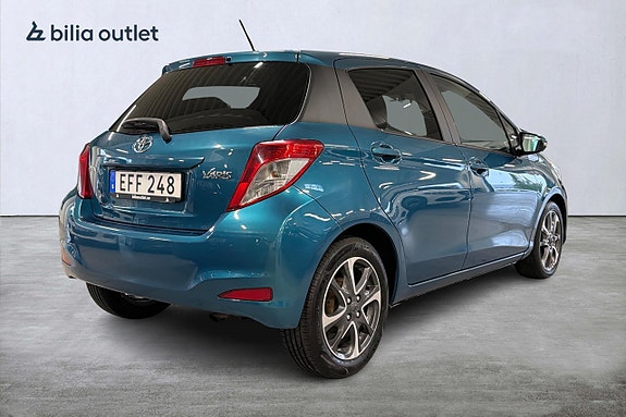 Toyota Yaris 6 of 22