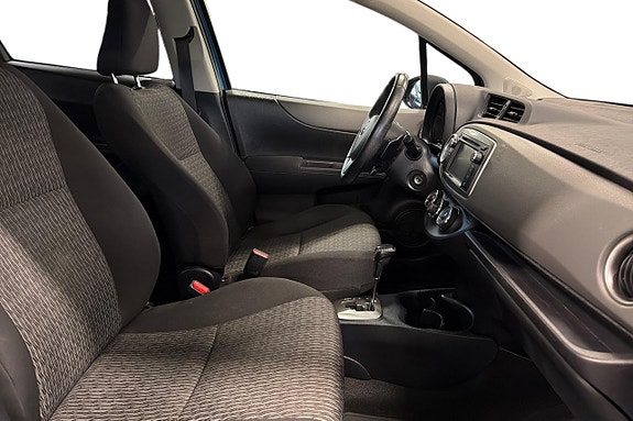 Toyota Yaris 15 of 22