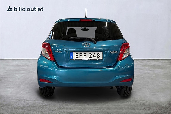 Toyota Yaris 7 of 22