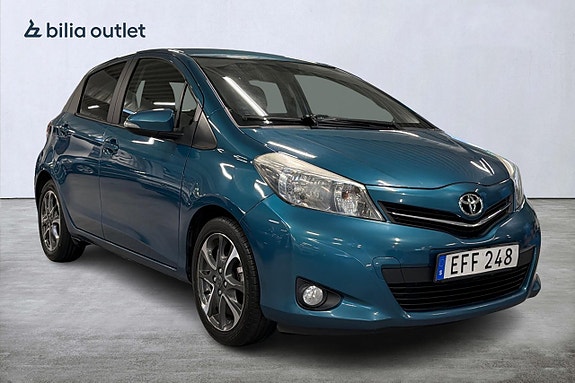 Toyota Yaris 4 of 22