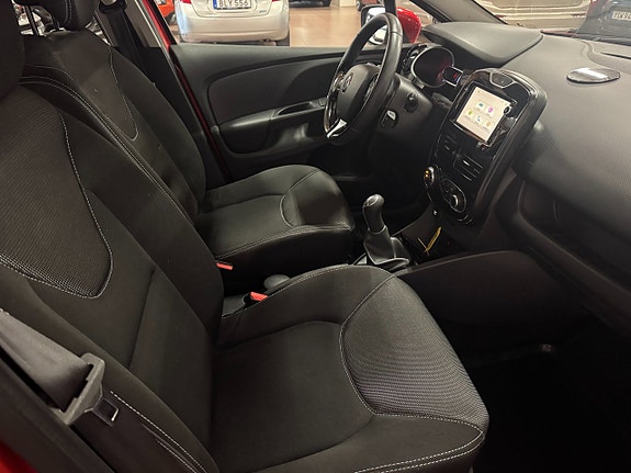 Renault Clio 10 of 11