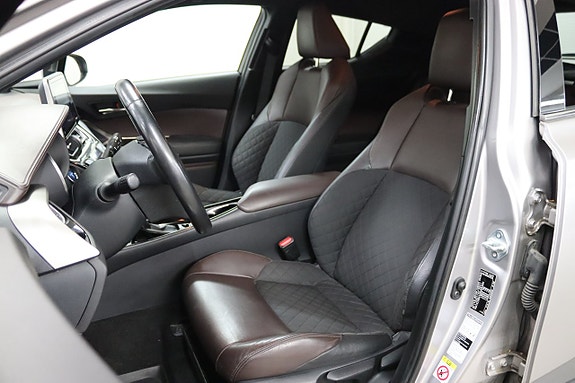 Toyota C-HR 10 of 22