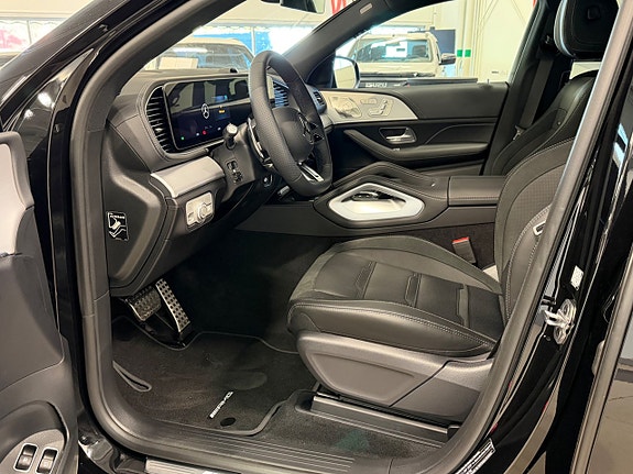 Mercedes-Benz GLE53 7 of 12