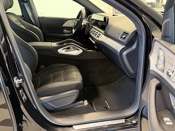 Mercedes-Benz GLE53 5 of 12