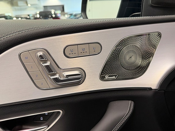 Mercedes-Benz GLE53 11 of 12