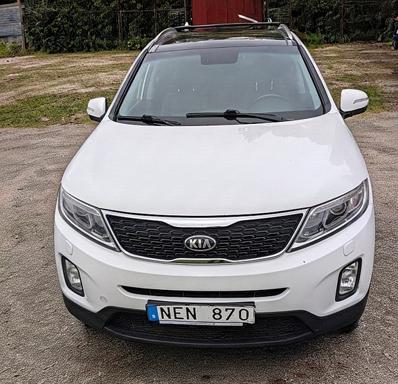 Kia Sorento 2 of 22
