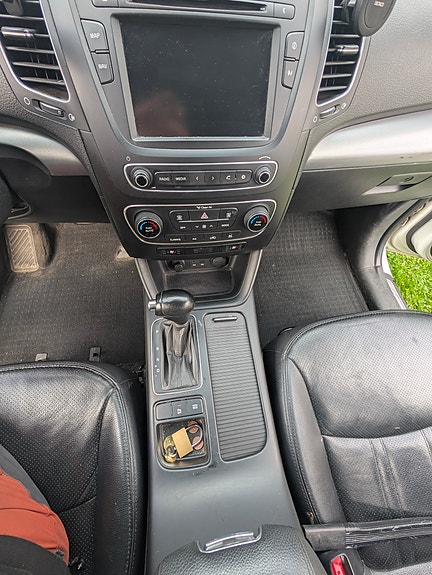 Kia Sorento 13 of 22