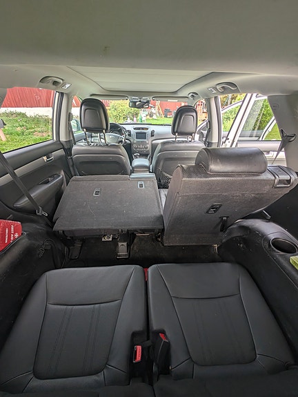 Kia Sorento 16 of 22