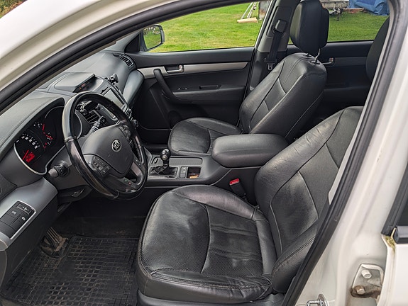 Kia Sorento 5 of 22