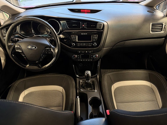 Kia Ceed 17 of 23