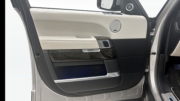 Land Rover Range Rover 11 of 14