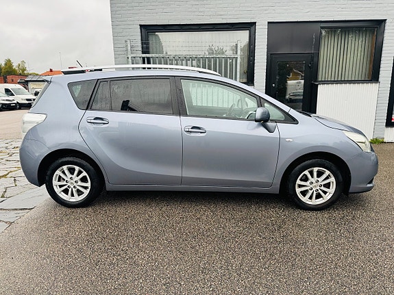 Toyota Verso 12 of 29