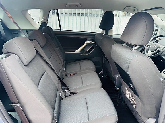 Toyota Verso 6 of 29