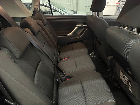Toyota Verso 18 of 29