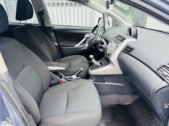 Toyota Verso 5 of 29