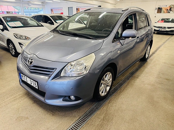 Toyota Verso 14 of 29