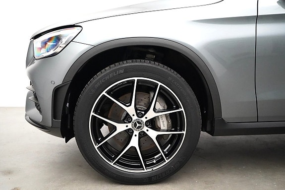 Mercedes-Benz GLC300 e 3 of 23