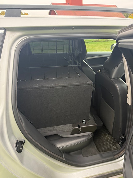 Volvo V70 6 of 7