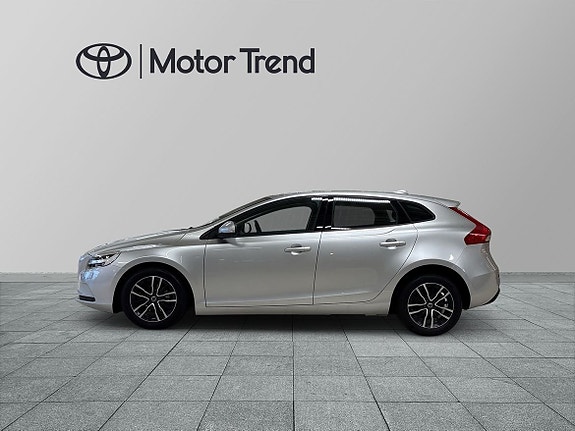 Volvo V40 3 of 14