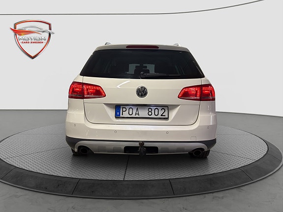 Volkswagen Passat Alltrack 6 of 22