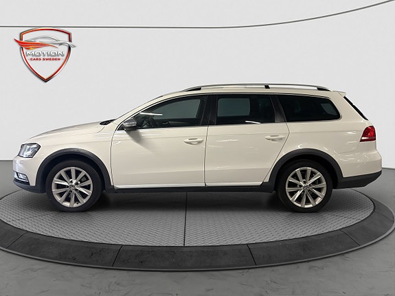 Volkswagen Passat Alltrack 8 of 22