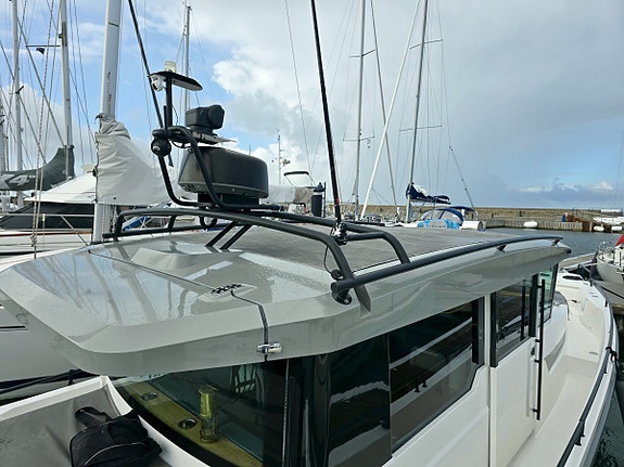 Axopar 37 XC Aft Cabin 2017 2x300hk Mercury Verado XL 3 of 12