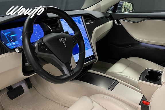 Tesla Model S 8 of 23