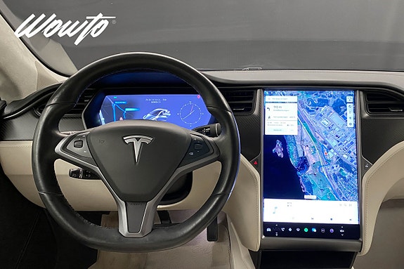 Tesla Model S 22 of 23
