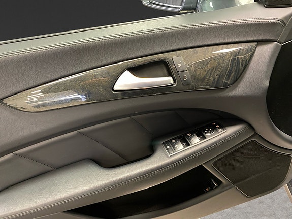 Mercedes-Benz CLS400 9 of 19