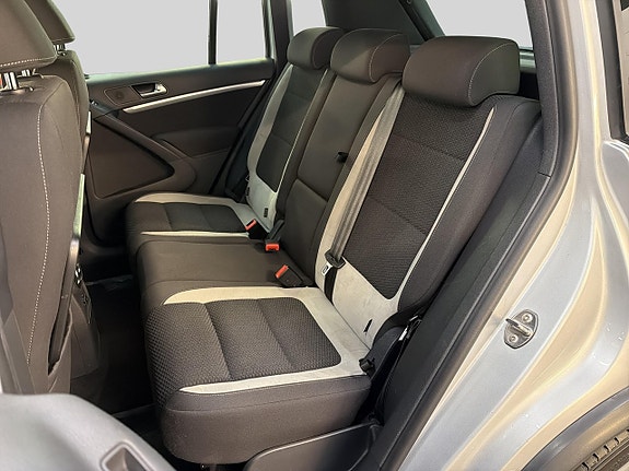 Volkswagen Tiguan 12 of 29