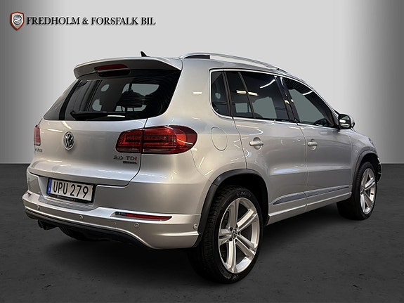 Volkswagen Tiguan 5 of 29