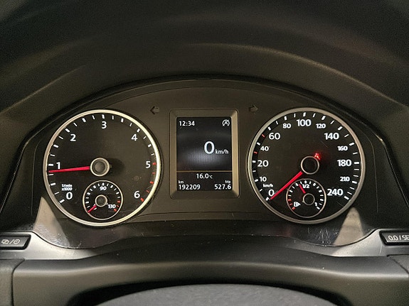Volkswagen Tiguan 27 of 29