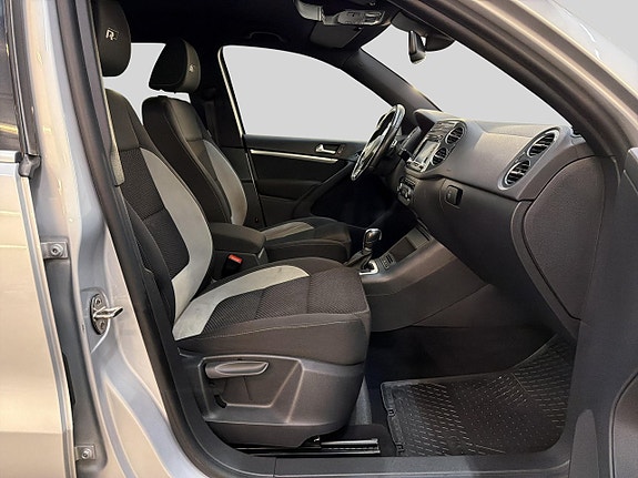 Volkswagen Tiguan 16 of 29