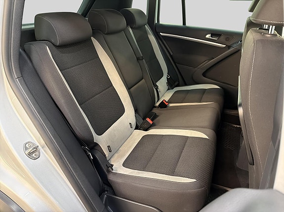 Volkswagen Tiguan 15 of 29