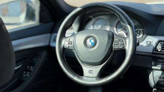 BMW 520d 18 of 25