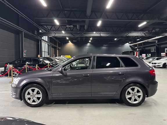 Audi A3 8 of 13