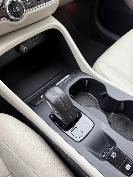 Volvo XC40 27 of 30