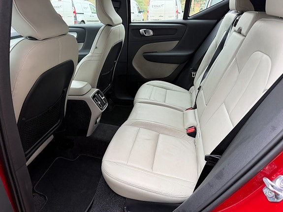 Volvo XC40 21 of 30