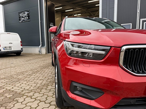 Volvo XC40 9 of 30