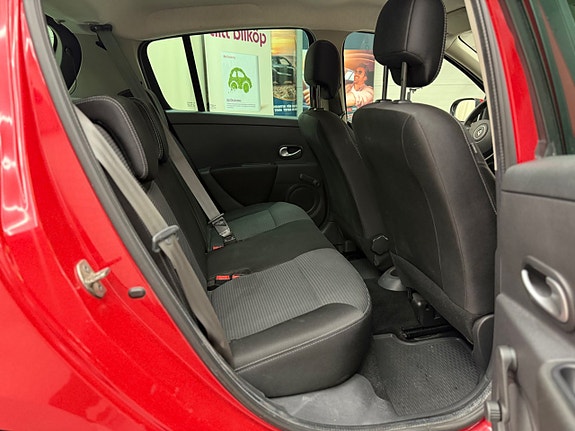 Renault Clio 13 of 21