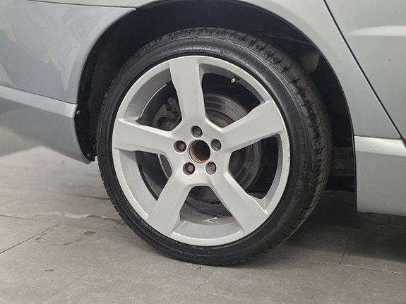Volvo V70 8 of 9