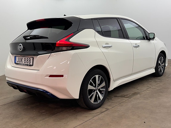 Nissan Leaf 6 of 24