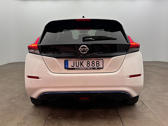 Nissan Leaf 5 of 24