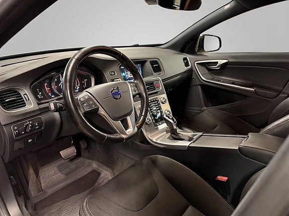 Volvo V60 Cross Country 9 of 21