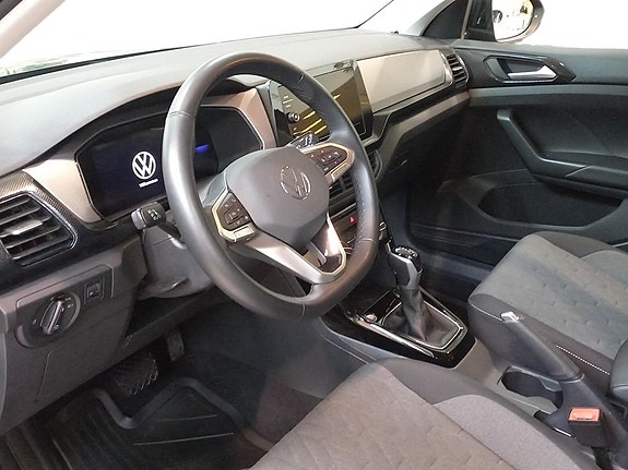 Volkswagen T-Cross 8 of 12