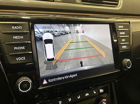Skoda Superb 18 of 19