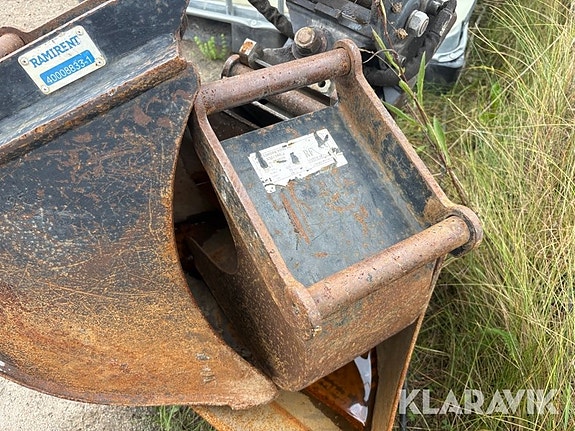 Grävmaskin Bobcat E10 med redskap 6 of 6