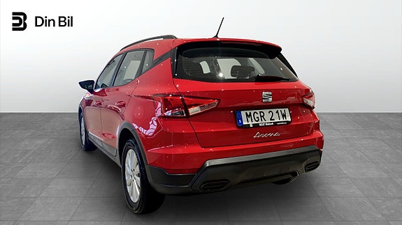 Seat Arona 3 of 12